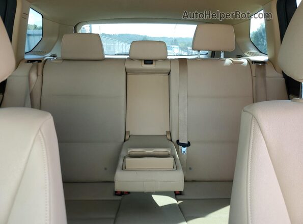 5UXWZ7C52G0R31995 2016 BMW X3 Белый Вид задних сидений