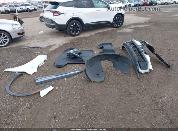 5XYK6CDF0RG178683 2024 KIA SPORTAGE White 
