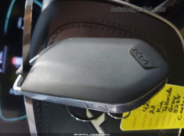 5XYP2DGC7PG355235 2023 KIA TELLURIDE Gray 