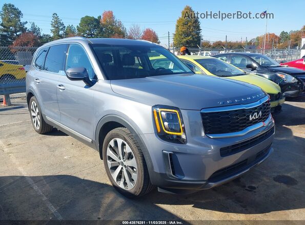 5XYP34HC0NG307536 2022 KIA TELLURIDE Gray Rear interior view
