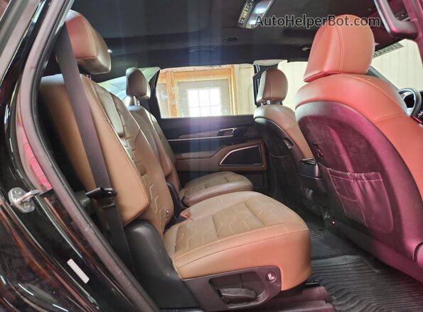 5XYP5DHC3NG293058 2022 KIA TELLURIDE Black Вид задньої частини салону