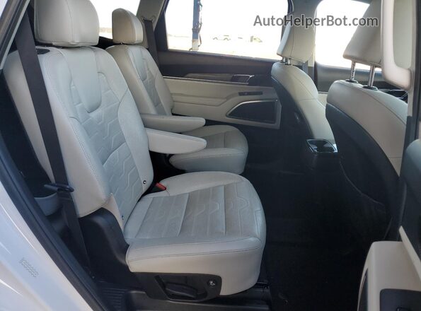 5XYP5DHCXNG294742 2022 KIA TELLURIDE Белый Вид задней части салона