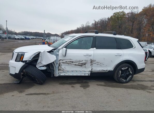 5XYP6DGC0RG518587 2024 KIA TELLURIDE White 360 interior view