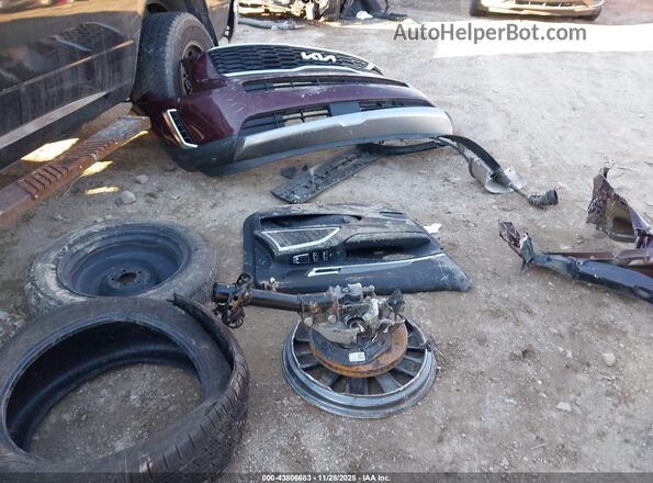 5XYP6DHC9NG200699 2022 KIA TELLURIDE Burgundy Vista del cuadro de instrumentos