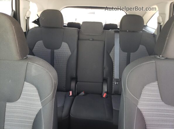 5XYRG4LC8NG131646 2022 KIA SORENTO White Vista de los asientos traseros