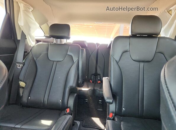 5XYRH4JF1RG307100 2024 KIA SORENTO Silver Widok tylnych siedzeń