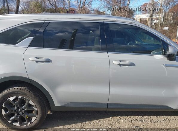 5XYRL4JC1RG296443 2024 KIA SORENTO Gray Rear interior view