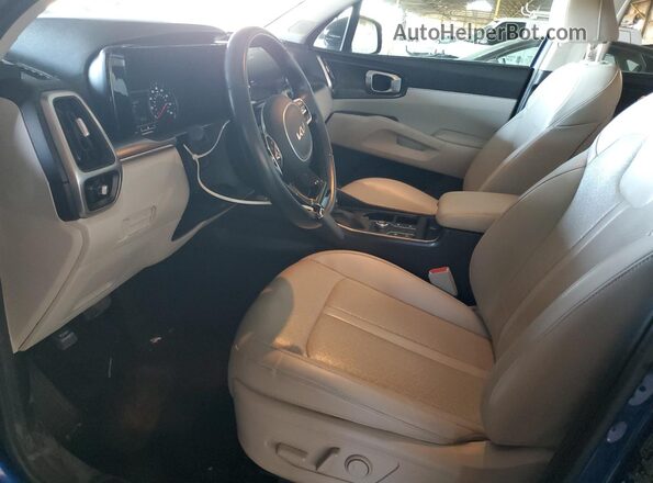 5XYRL4LC1NG082981 2022 KIA SORENTO Синий Вид салона спереди