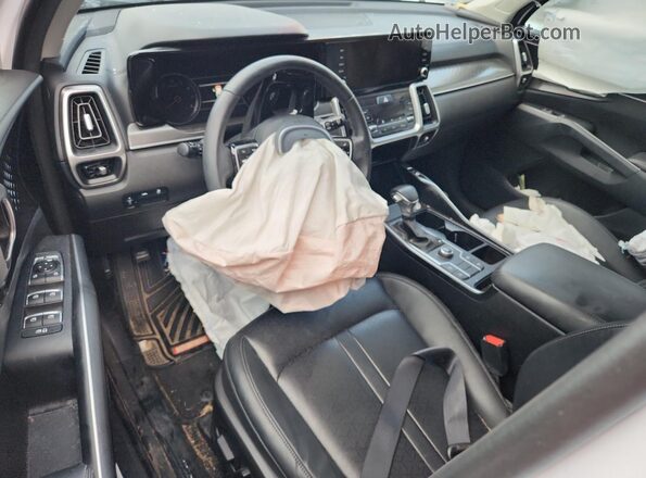 5XYRL4LC3NG120260 2022 KIA SORENTO Белый Вид панели приборов