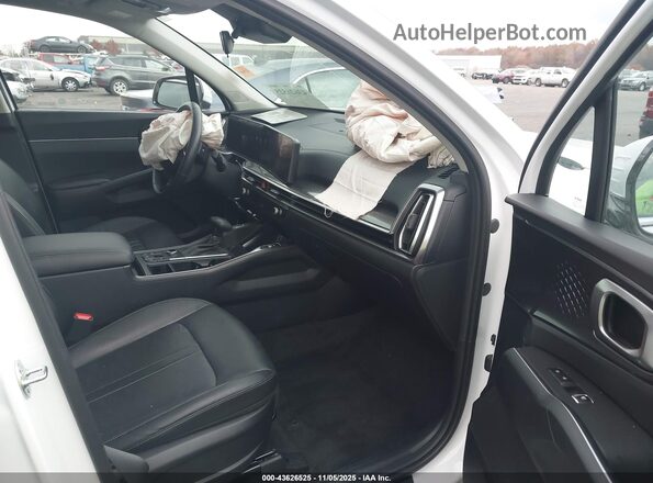 5XYRLDJC4RG287476 2024 KIA SORENTO White Front interior view