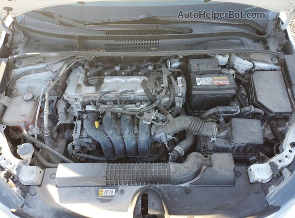 5YFEPMAE6MP237753 2021 TOYOTA LL White Rear interior view