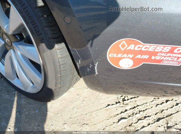 5YJ3E1EA3JF036743 2018 TESLA MODEL 3 Gray 