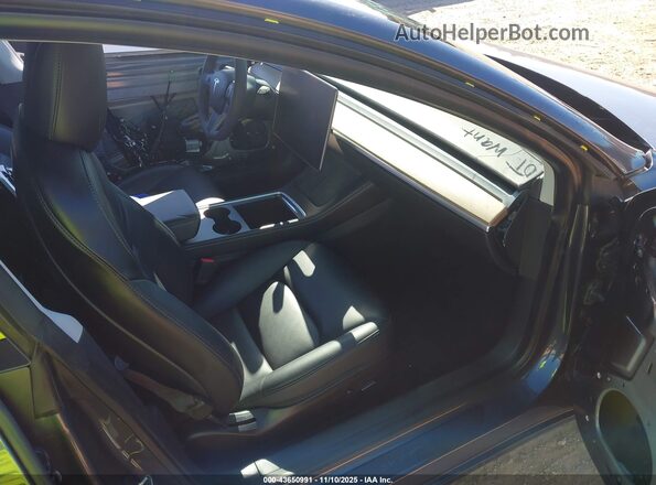 5YJ3E1EB0NF174464 2022 TESLA MODEL 3 Gray Vista interior delantera