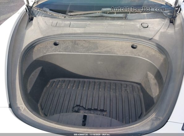 5YJ3E1EB0NF194746 2022 TESLA MODEL 3 White Vista trasera