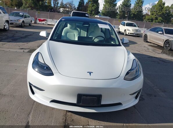 5YJ3E1EB1NF228113 2022 TESLA MODEL 3 White Սարքավորումների վահանակի տեսք