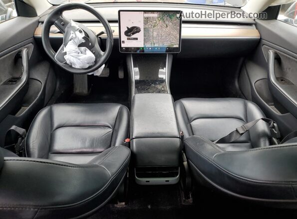 5YJ3E1EB2KF415033 2019 TESLA MODEL Black Dashboard view