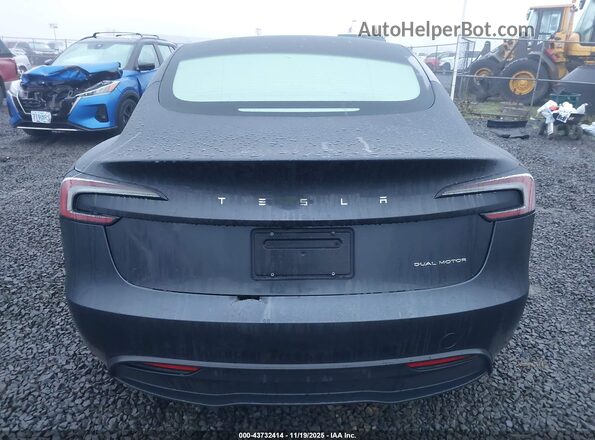 5YJ3E1EB2RF736726 2024 TESLA MODEL 3 Gray 