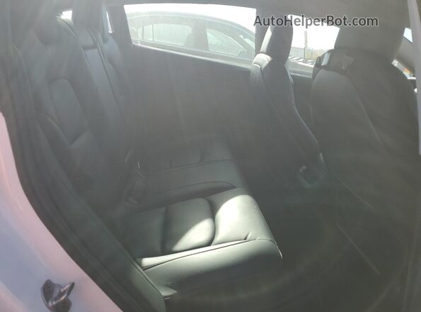 5YJ3E1EB4NF126496 2022 TESLA MODEL White Vista de los asientos traseros