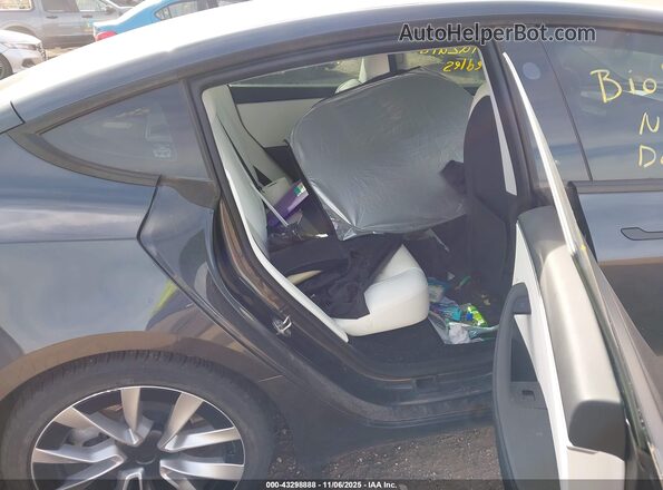5YJ3E1EB4RF758808 2024 TESLA MODEL 3 Gray Вид наклейки з VIN-кодом