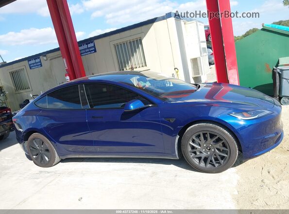 5YJ3E1EB4RF830476 2024 TESLA MODEL 3 Blue Vista interior trasera