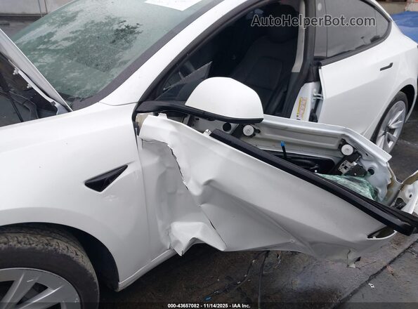 5YJ3E1EB6NF137256 2022 TESLA MODEL 3 Белый 