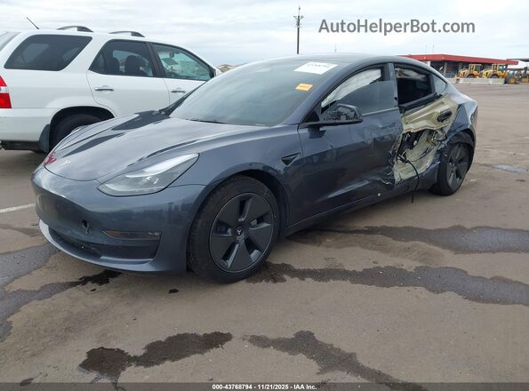 5YJ3E1EB7NF332363 2022 TESLA MODEL 3 Gray Передня ліва чверть