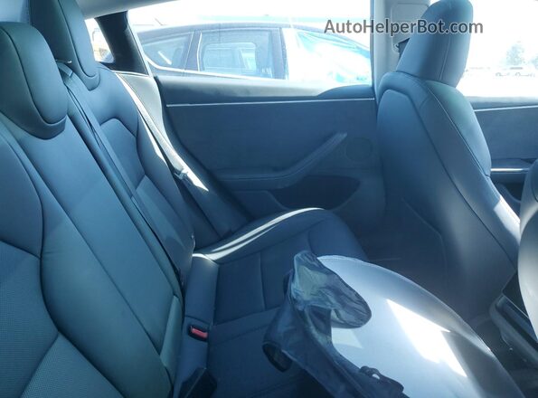 5YJ3E1EB7RF796033 2024 TESLA MODEL Черный Вид задних сидений