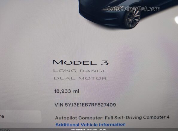 5YJ3E1EB7RF827409 2024 TESLA MODEL 3 Gray Widok tylnych siedzeń
