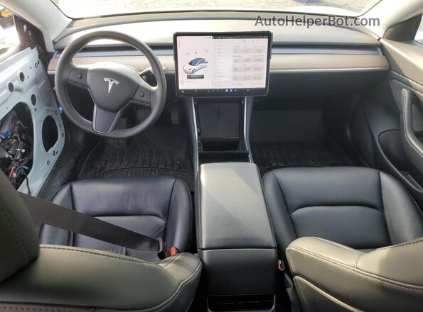 5YJ3E1EB9LF795618 2020 TESLA MODEL Белый Вид панели приборов