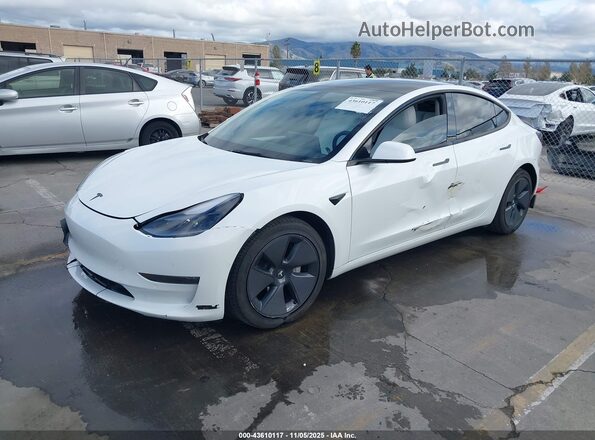 5YJ3E1EB9NF251056 2022 TESLA MODEL 3 Белый Передняя левая четверть