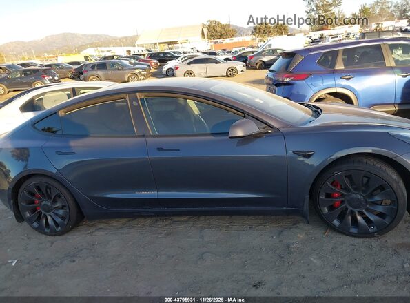 5YJ3E1ECXPF690830 2023 TESLA MODEL 3 Gray Vista interior trasera