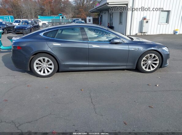 5YJSA1E23GF154185 2016 TESLA MODEL S Gray Вид задньої частини салону