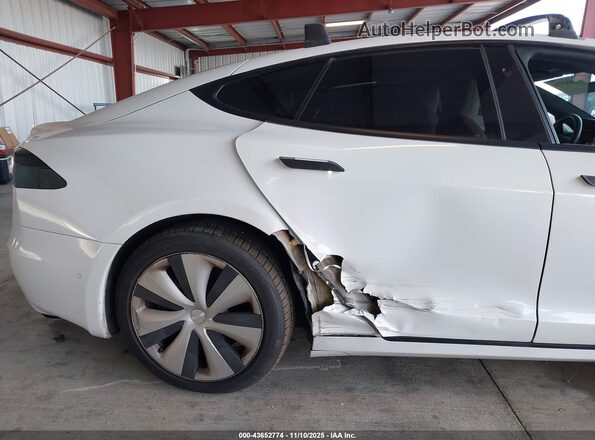 5YJSA1E2XMF424122 2021 TESLA MODEL S Белый Вид спереди