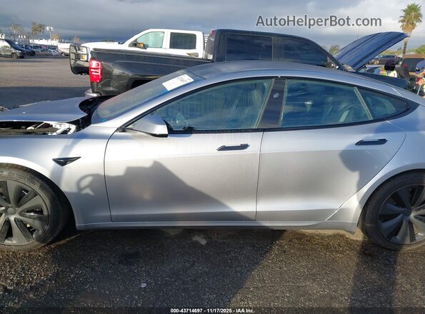 5YJSA1E52SF549624 2025 TESLA MODEL S Silver 