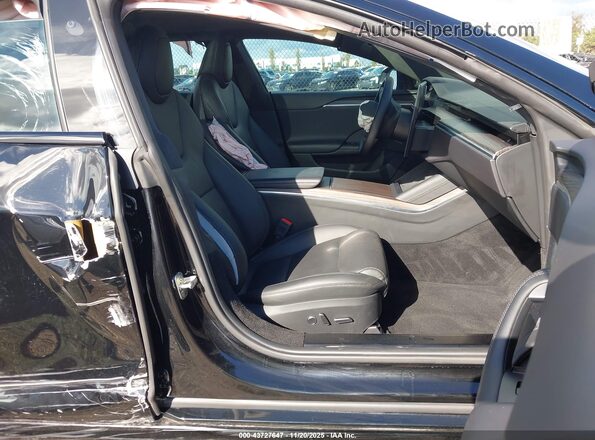 5YJSA1E5XPF516491 2023 TESLA MODEL S Black წინა სალონის ხედი