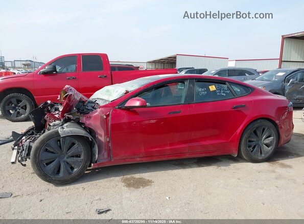 5YJSA1E61MF438378 2021 TESLA MODEL S Red Вид задньої частини салону