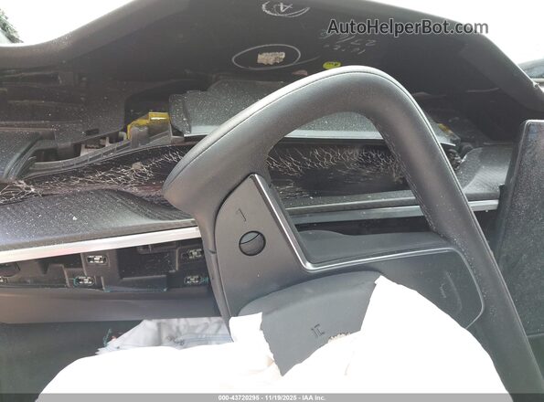 5YJSA1E61MF438378 2021 TESLA MODEL S Red Вид задніх сидінь