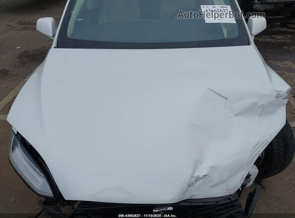 5YJXCBE29GF013160 2016 TESLA MODEL X Белый Вид сзади