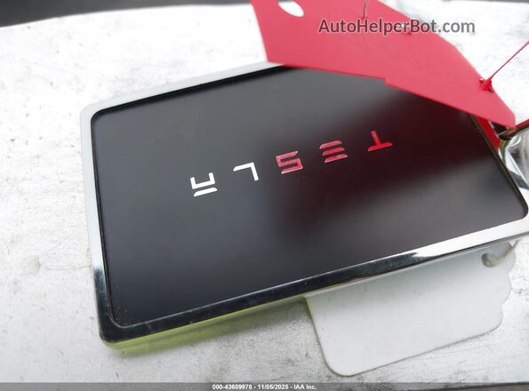 5YJYGDEE2MF222671 2021 TESLA MODEL Y Black 