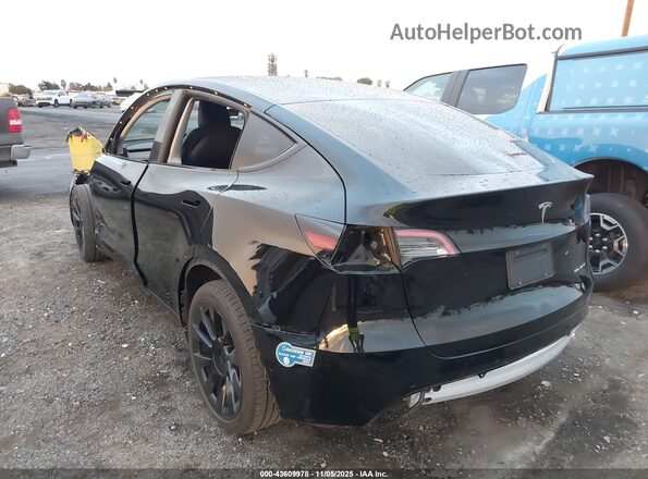 5YJYGDEE2MF222671 2021 TESLA MODEL Y Black 