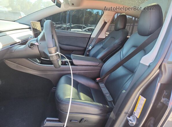 5YJYGDEE4LF045913 2020 TESLA MODEL Черный Вид салона спереди