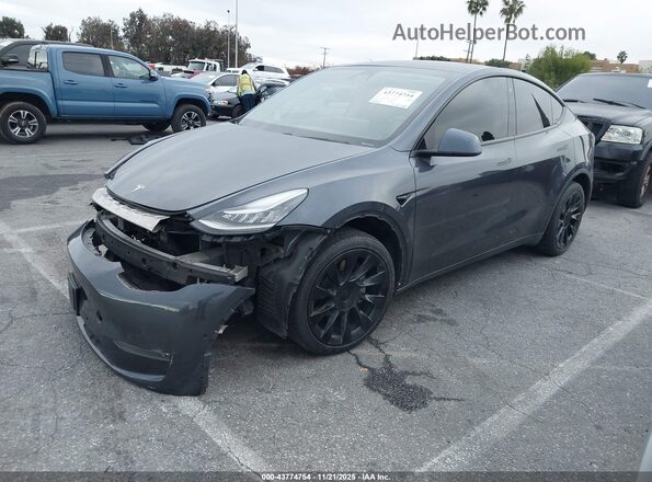 5YJYGDEE6LF053141 2020 TESLA MODEL Y Gray Առջևի ձախ երեք քառորդ տեսարան