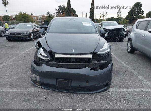 5YJYGDEE6LF053141 2020 TESLA MODEL Y Gray Սալոնի հետևի տեսք
