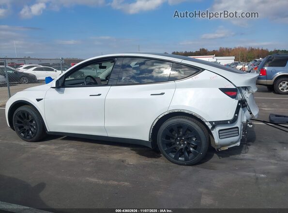 5YJYGDEE7LF008936 2020 TESLA MODEL Y Белый Панорамный вид салона 360°