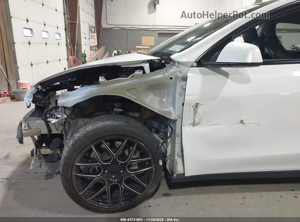 5YJYGDEE7LF011058 2020 TESLA MODEL Y Белый Вид спереди