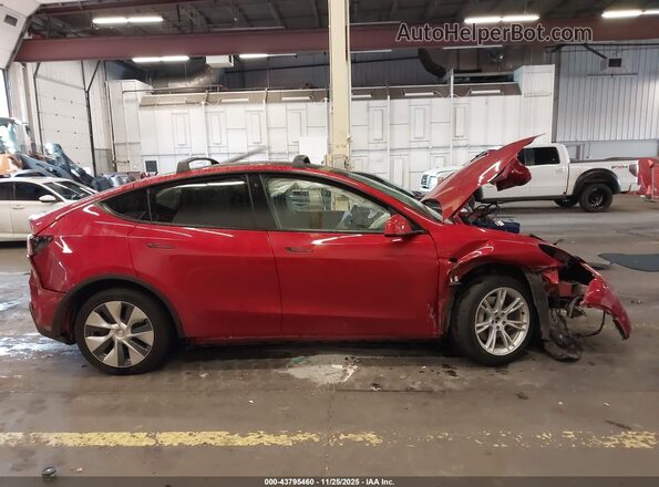 5YJYGDEE7LF053326 2020 TESLA MODEL Y Burgundy Widok wnętrza z tyłu