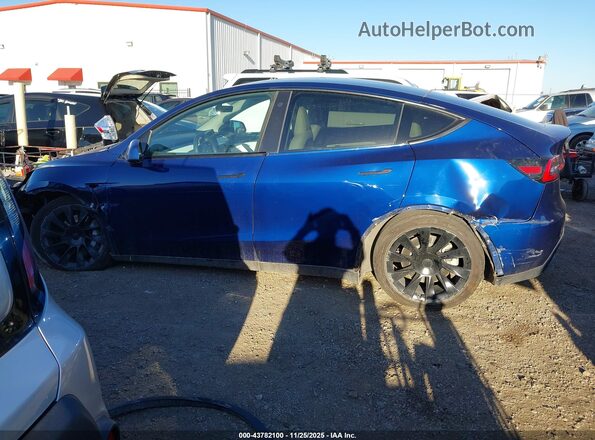 5YJYGDEE9MF089827 2021 TESLA MODEL Y Blue უკანა სალონის ხედი