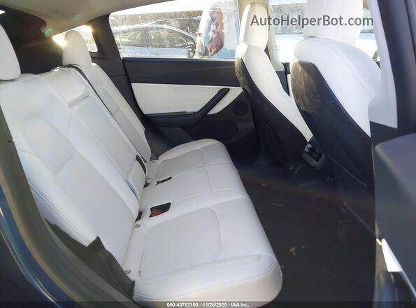5YJYGDEE9MF089827 2021 TESLA MODEL Y Blue VIN კოდის სტიკერის ხედი