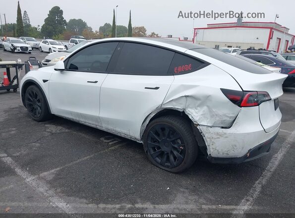 5YJYGDEEXMF074205 2021 TESLA MODEL Y White Rear left