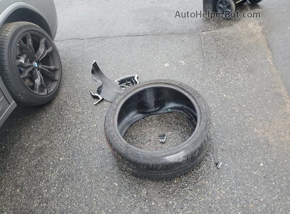5YMUJ0C08LLA99626 2020 BMW X4 Silver Vista de la etiqueta del VIN